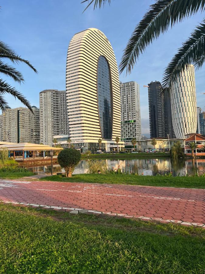 Apartments In Alliance Batumi Bagian luar foto