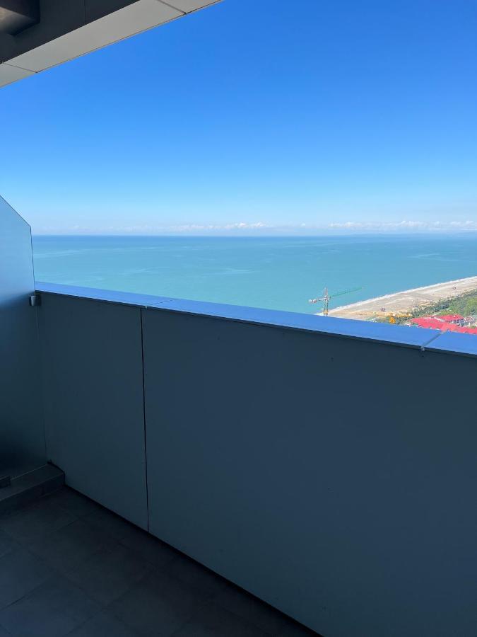 Apartments In Alliance Batumi Bagian luar foto